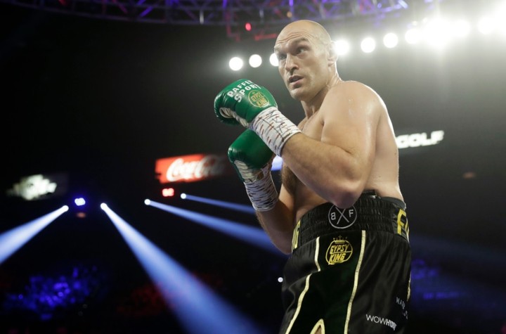 Čakalo sa na koniec ramadánu. Duel Joshua - Fury je dohodnutý